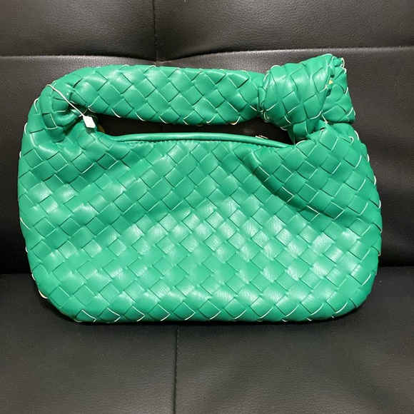 Green Purse - Picture 2 of 3
